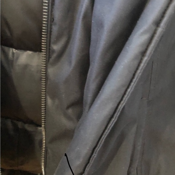 Aritzia St Moritz Short Parka - Picture 5 of 5